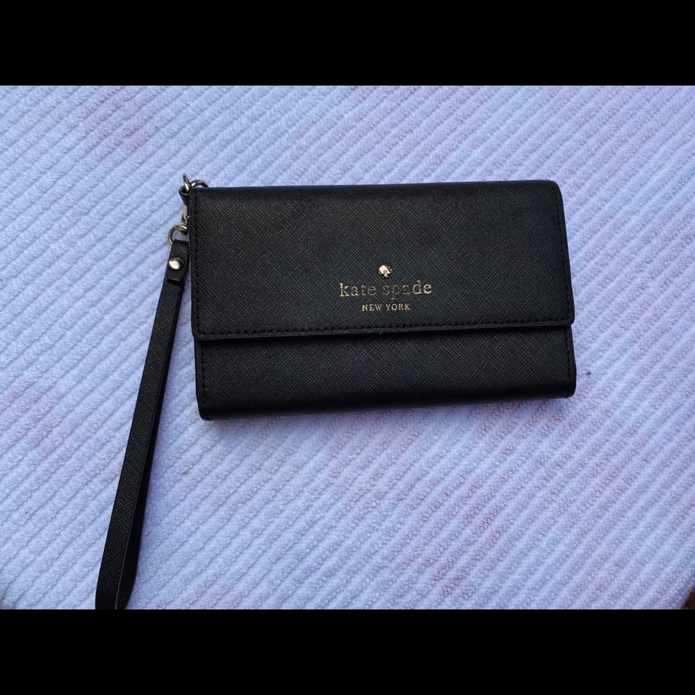 Kate Spade Cedar Street phone wristlet